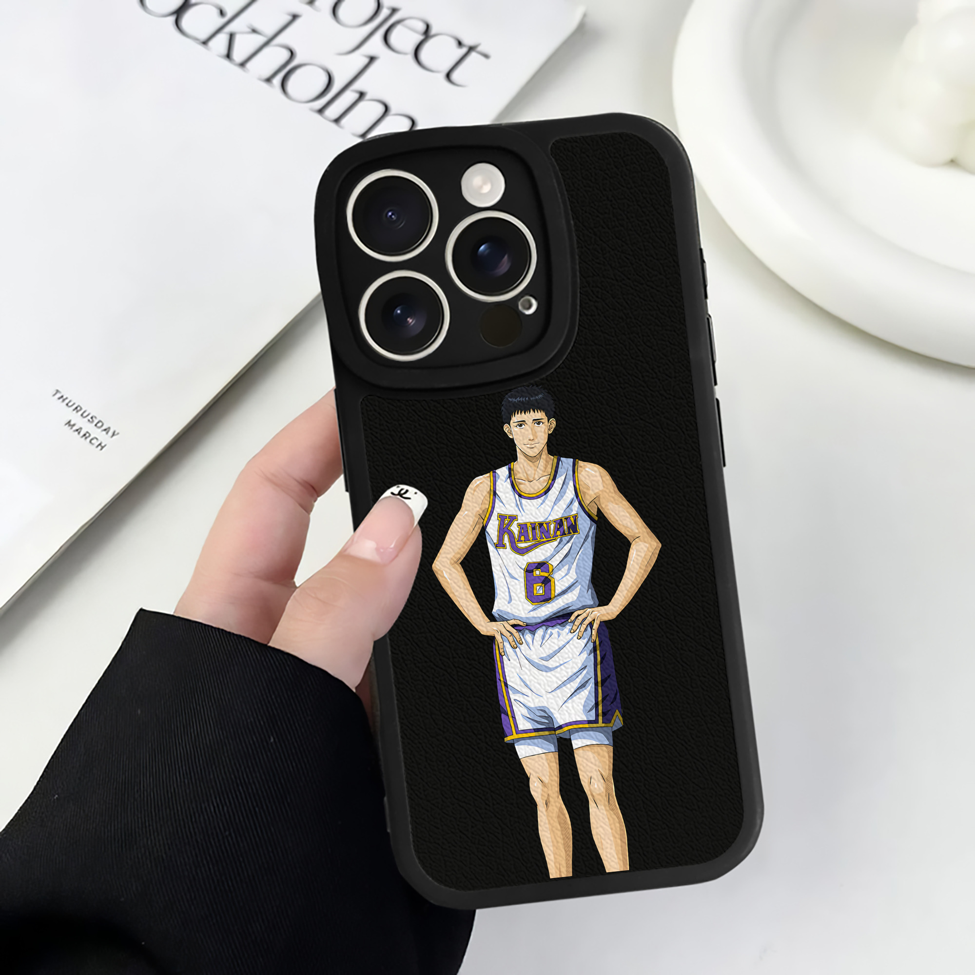 （画像用） SLAM DUNK／スラムダンク 【iPhone 16シリーズ対応】シリコンスマホケース（レザー調） 材質：シリコン
